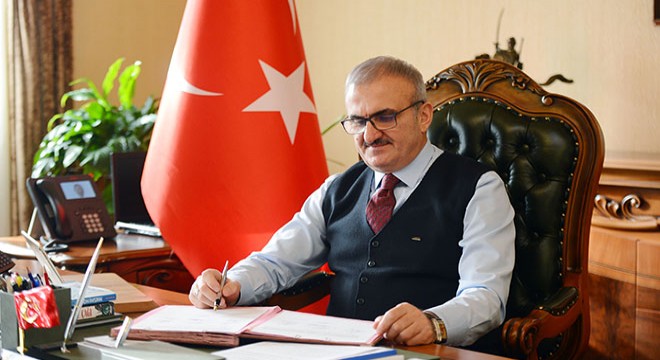 Vali Karaloğlu ndan kutlama mesajları