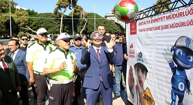 Mobil Trafik Eğitim TIR ı Antalya da