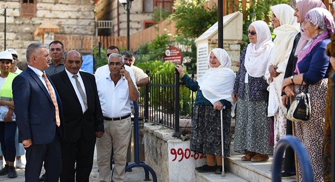 Vali Yazıcı: Düğmeli Evler, Torosların gizli kalmış bir hazinesi