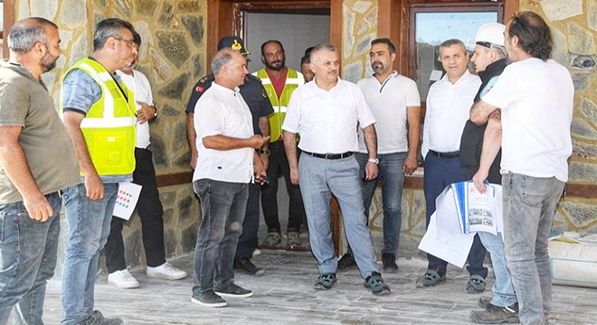 Vali Yazıcı, Manavgat taki yangın konutlarını inceledi