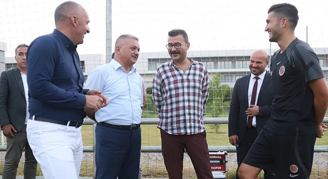 Validen Antalyaspor'a ziyaret