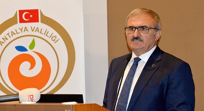Validen siyasi parti ve adaylara 'turizm' uyarısı