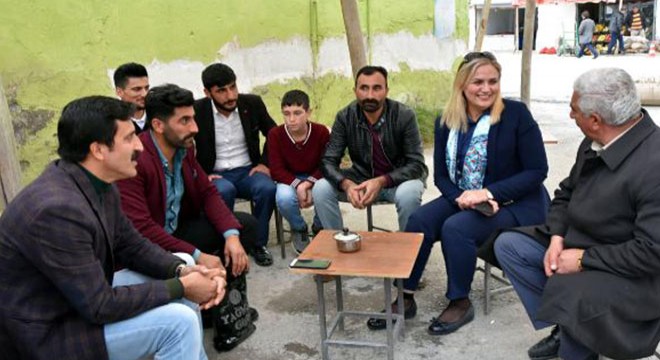 Van'ın tek kadın muhtarı herkesin sevgisini kazandı
