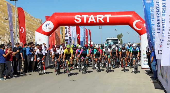  Tour of Van  uluslararası bisiklet yarışları başladı