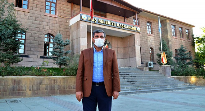 Virüsü yenen Muş Belediye Başkanı: Maske olmazsa olmazımız