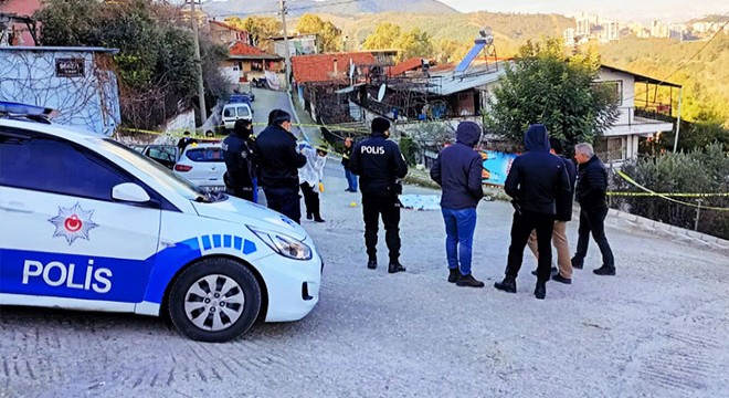 Vücudunda darp izleri bulunan erkek cesedi bulundu