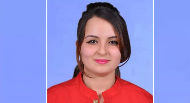 Yağmur, 3 ay önce öldürülen eşinin yanına defnedildi