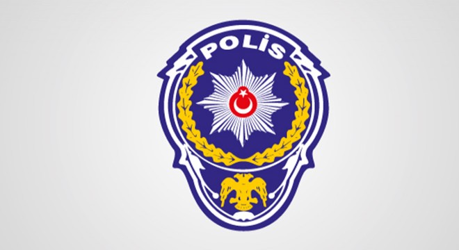 Otomobil ile polisten kaçtılar: 1 gözaltı