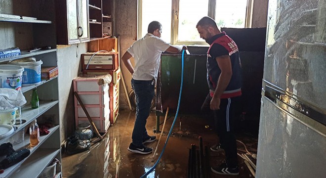Yakıt tankı söküm sırasında alev aldı
