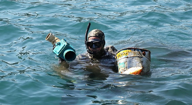 Bodrum da deniz dibi temizliği yapıldı