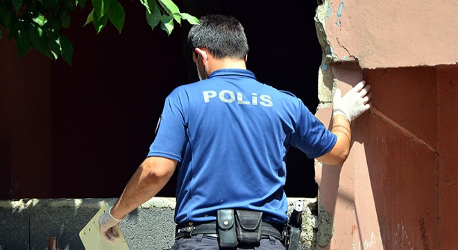 Yalnız yaşadığı evinde ölü bulundu