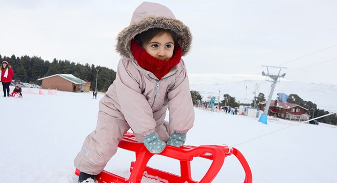 Yalnızçam Kayak Merkezi'nde 'kar' sevinci