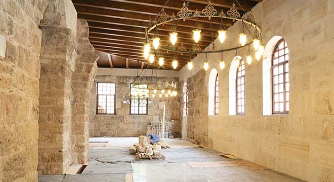 Yanan Osmanlı eseri cami, 125 yıl sonra ibadete açılıyor