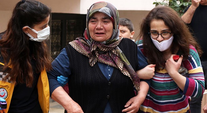 Yangında biri çocuk iki kişi dumandan etkilendi