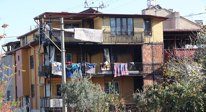 Yangında dumandan etkilenen anne ve 4 çocuğu taburcu oldu