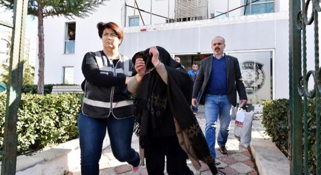 Yankesici kadınlar yakalandı