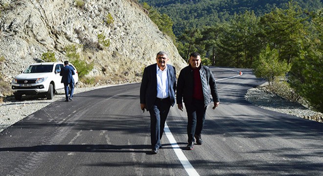 Yarbaşçandır-Çitdibi yolunda çizgi çalışması