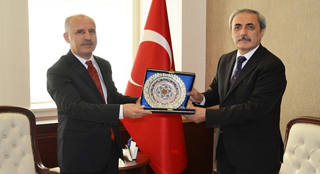 Yargıtay Başsavcısı Şahin'den adliyeye ziyaret