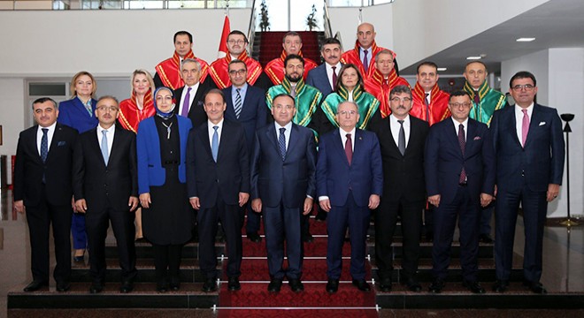 Yargıtay'a seçilen 10 üye mazbatasını aldı