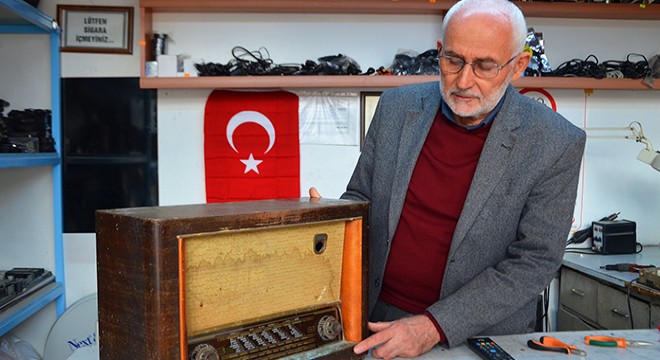 Yarım asırdır radyo ve televizyonlara hayat veriyor