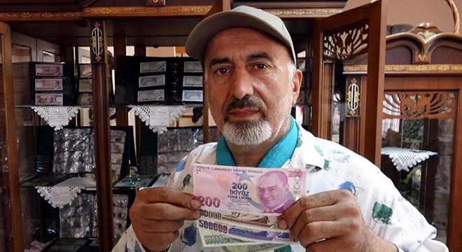 Yarım asırlık para koleksiyoncusu