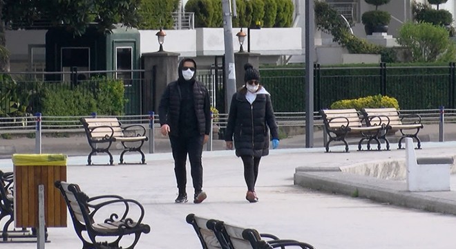Yasağa rağmen Bebek Sahili'nde yürüyüş yaptılar