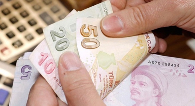 Yasağa uymayan 2 gence 17 bin TL ceza