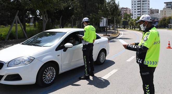 Yasağı ihlal eden 800 kişiye 833 bin lira ceza