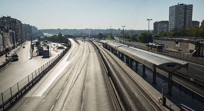 Yasağın ilk gününde yollar boş kaldı