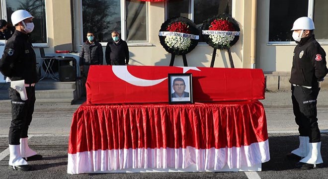 Yaşamını yitiren emekli gazi polis için tören
