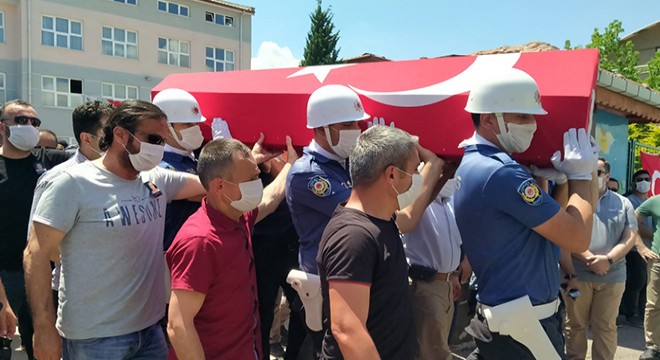 Yaşamını yitiren komiser yardımcısı toprağa verildi
