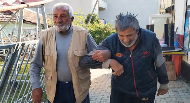 Yaşlı baba ve hasta oğluna yardım eli uzandı