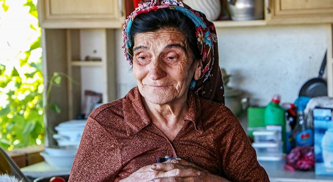 Yaşlı çiftin yanan evinin tadilatı için kampanya