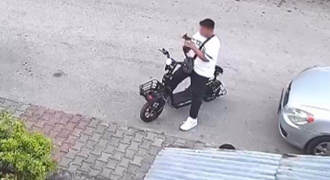 Yavru kediyi öpüp, boğan otizmli serbest bırakıldı