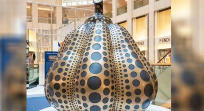 Yayoi Kusama’nın 5 eseri 22.9 milyon dolara satıldı