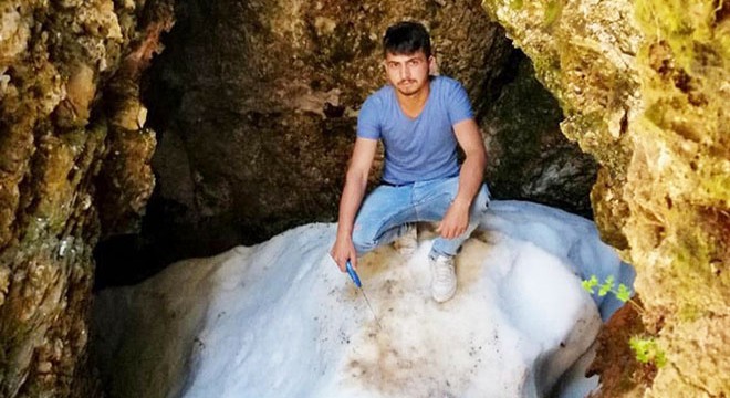 Yaz ortasında Çameli'de kar keyfi