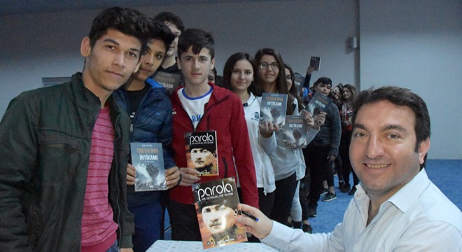 Yazar Cantürk'ten Demre'de söyleşi
