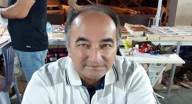 Yazar Ergün Poyraz, evinin önünde saldırıya uğradı