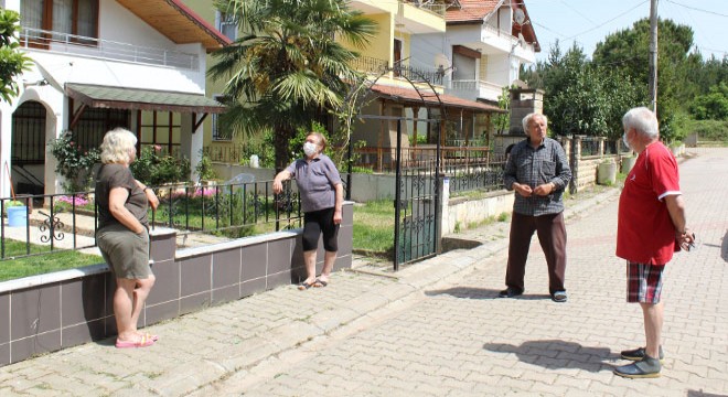 Yazlıkçılar 'salgın' korkusuyla evlerine kapandı