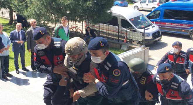 Yeğenini öldürüp gömen baba ile 2 oğlu adliyede