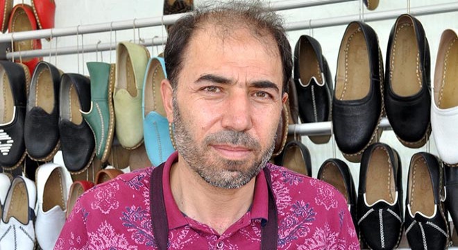 Yemeni ustası, yok olmaya yüz tutan mesleğini yaşatıyor
