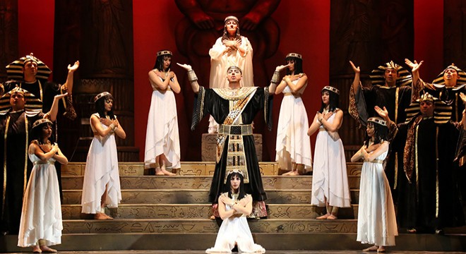 Yeni sezonun ilk operası 'Aida'