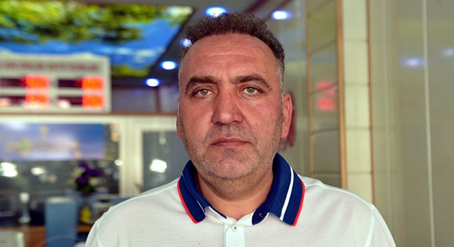 Yere düşürülen 400 doların sahibini arıyor