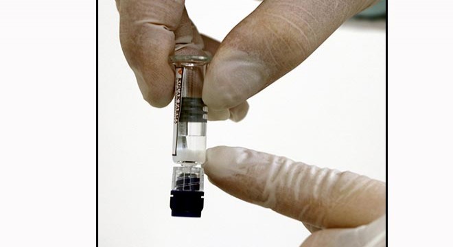 Yerli aşıda Faz-2 nin raporları Sağlık Bakanlığı’na teslim edildi
