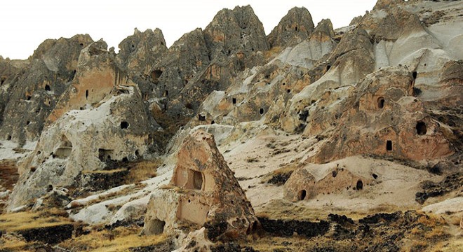 Yeşilhisar'ın peribacaları, turizme kazandırılmayı bekliyor