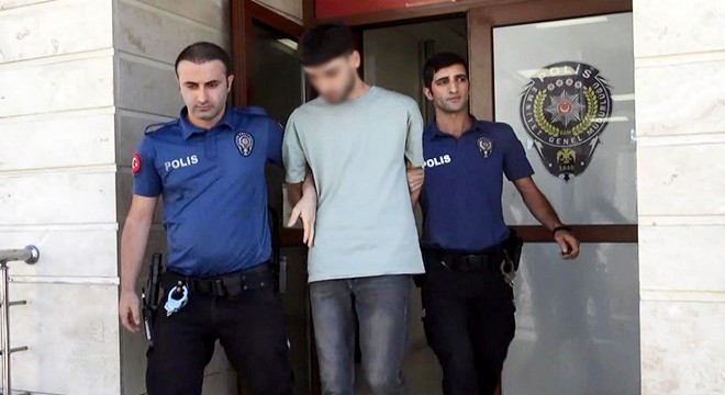 Yıkamaya getirilen otomobili çaldı
