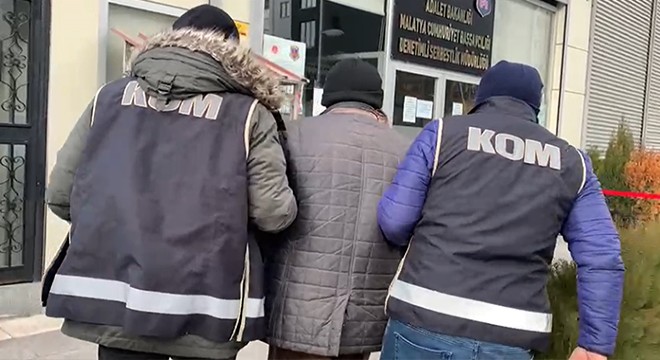 Yıkılan binalarla ilgili soruşturmada 11 kişiye tutuklama