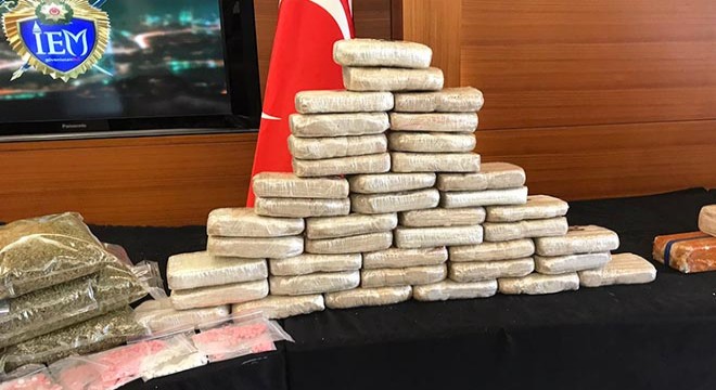 Yılbaşı öncesi uyuşturucu satıcılarına büyük darbe