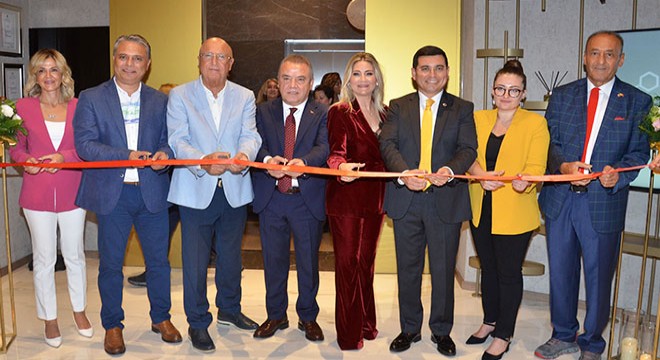Yıldıran'ın yeni kliniği açıldı