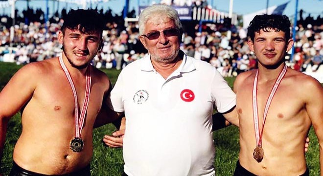 Yılmaz ailesinde güreş, geleneksel spor dalı oldu